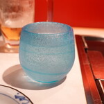 月 - 焼酎ロックの量は多い