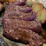 ベガーズハーレム - 牛ステーキ３