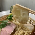 中華そば 麦笑 本所吾妻橋店 - ワンタン麺(醤油) 煮玉子トッピング