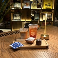 BLUE YARD - 