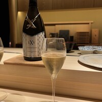 鮨 由う - 