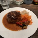 コムギラボ ピッツァ&手打ちパスタ - ハンバーグ