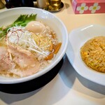 らぁめんキッチンけんけん - 