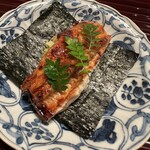 多仁本 - 鰻の手巻き寿司。