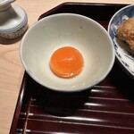 多仁本 - 卵黄も付いてきました。