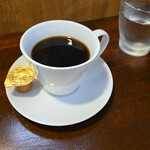 キッチン ブルー グローブ - ホットコーヒーのアップ