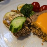 キッチン ブルー グローブ - ふた口目には、キュウリのお新香を乗せてみる