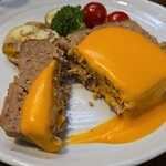 キッチン ブルー グローブ - テリーヌをカット