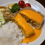 キッチン ブルー グローブ - テリーヌをカット