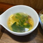 キッチン ブルー グローブ - 卵スープのアップ