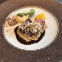 DINING & BAR TABLE 9 TOKYO - 