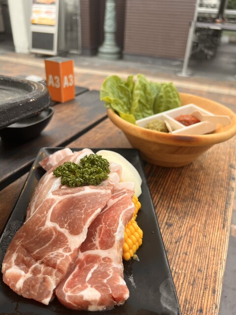 Riverside Grill & Beer Garden photo 5