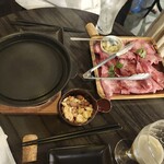 肉とチーズバルGRILL屋 - 