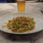 MASA’S KITCHEN - シマジスペシャル炒飯 - 牛肉、干しエビ、トウモロコシ、レタス、もやし 