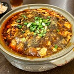 三日月食堂 - 麻婆豆腐…旨辛でボリューム満点！