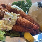 カフェ＆洋食屋ホーム〜Felice〜 - バランス崩れるとゴロンとなります。