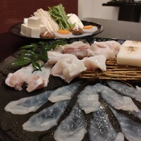 泳ぎとらふぐ活蟹料理 あじ平 曽根崎 - 