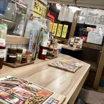 餃子食堂 マルケン - カウンター席