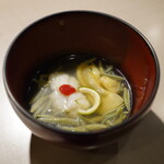 鱧とジュンサイの椀物