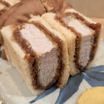 菜肴ますだ - 特製カツサンド　断面