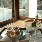 部屋　記念日サプライズ