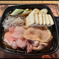 ぼたん - 鳥すき焼き（調理中）