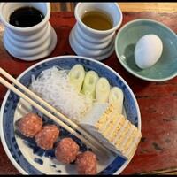 ぼたん - つくね、白滝、葱、豆腐、生玉子
