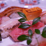 すし哲 - 玉はまずまず、穴子は無論しめに残します（笑）