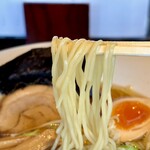 杉のや - パツリとした食感の細ストレート麺