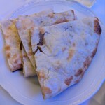 インディアンレストラン西麻布 by KENBOKKE - カシミールナン　熱々♪