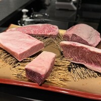 純和牛焼肉 無限亭。 - 
