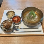 アジョシ 虎ノ門 - 