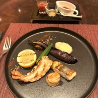 エンパイア・グリル - 