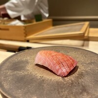 鮨白 - 大トロ
