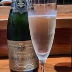 鮨匠 のむら - お酒①ジョセフ・デプロワ・ブリュットNV(シャンパーニュ、フランス)【応援団長さまの誕生日特別提供分】
      葡萄品種:ピノ･ノワール80％、シャルドネ15%、ピノ･ムニエ5％