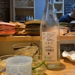 筵 - たまらず日本酒を(*´▽｀*)これ、ユナイデットアローズから販売されてます！微発砲で旨口。