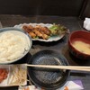 まほろば食堂 - 料理写真:とりもも焼＋定食（ご飯、味噌汁、一品）
500円＋250円