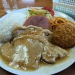 栄食堂 - 栄ランチ近景。