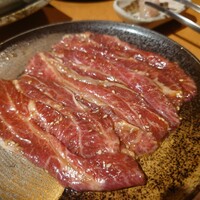 ホルモン焼肉 富や 栄店 - 