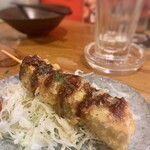 魚男 - マグロとアボカドの串カツ