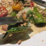 SAISON - シャキシャキ野菜とナッツの食感のコントラスト。