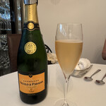 UNE IMMERSION - シャンパン