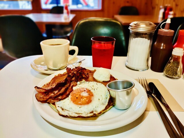 Nutty’s Caff, Tokyo, Japan