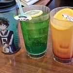 極楽湯 - ドリンク写真:デクのメロンSquaaash（770円）など