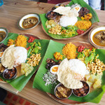 みんなでごはん