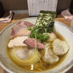 ジャパニーズ ラーメン 五感 - 