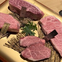 純和牛焼肉 無限亭。 - 