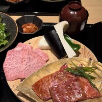 純和牛焼肉 無限亭。 - 