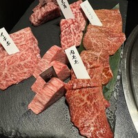 焼肉専科 肉の切り方 日本橋本店 - 