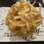 丸亀製麺 - 野菜かき揚げ￥180接写